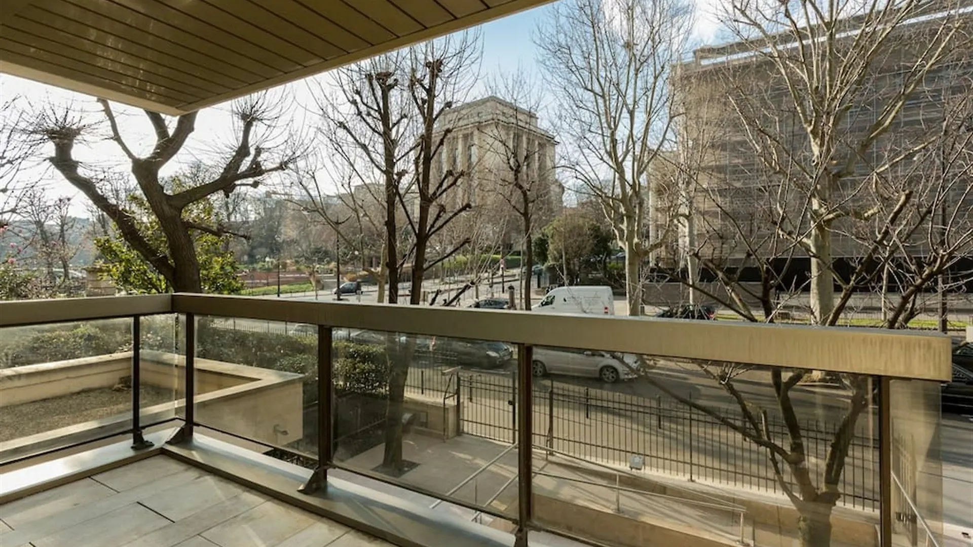 Tour Eiffel Trocadero - Smartrenting Paris